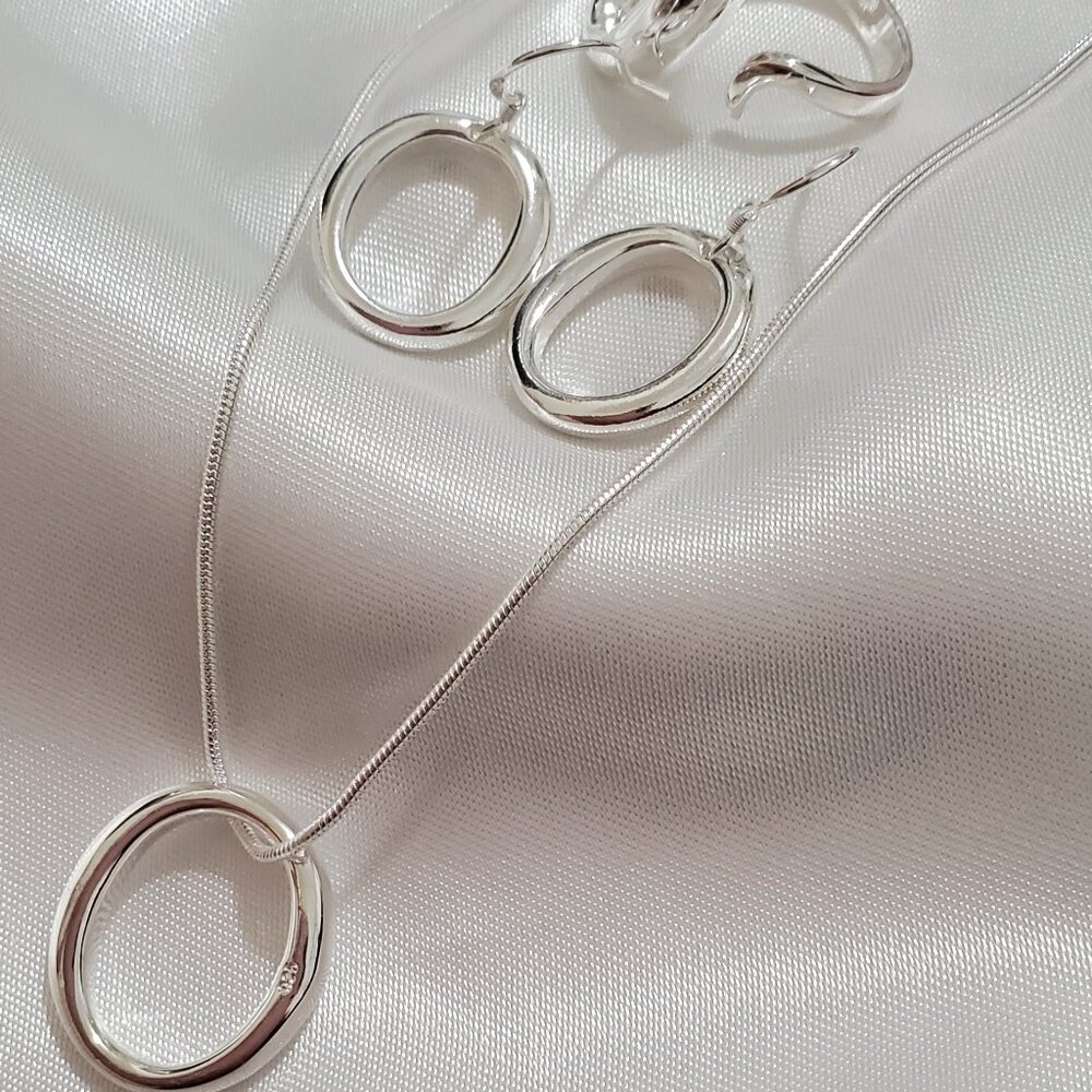 925 Sterling Silver Necklace, Earrings, And Ring Jewelry Set
